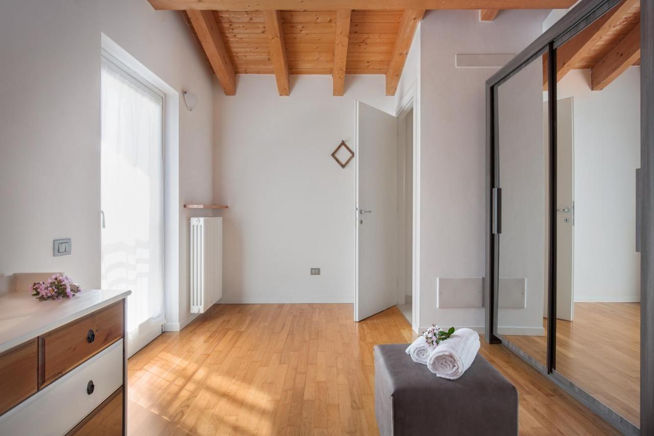 Casa Nadia - 3 Minuti Dall'Ospedale نيغرار المظهر الخارجي الصورة